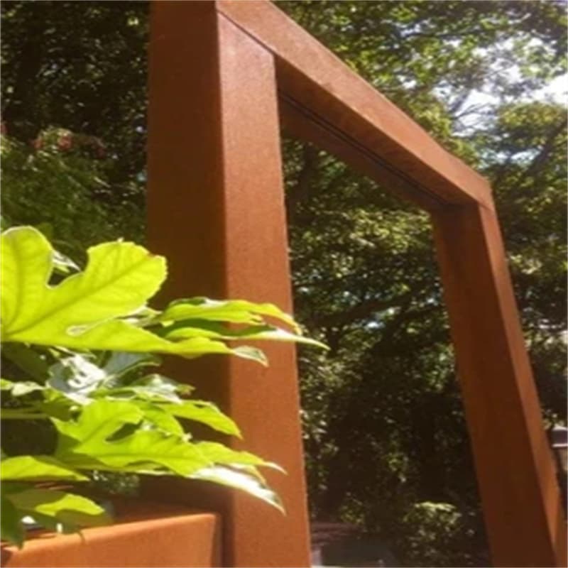 <h3>Water Fountains & Water Features - Rustic fountain</h3>
